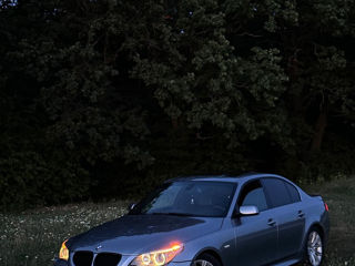 BMW 5 Series foto 6