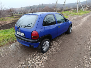 Opel Corsa foto 2