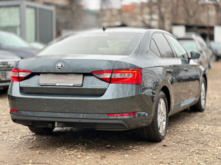 Skoda Superb foto 7