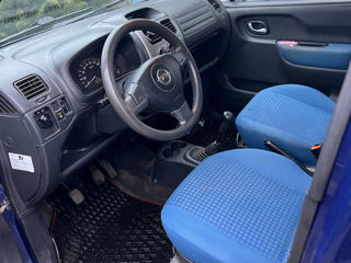 Opel Agila foto 3