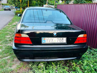 BMW 7 Series foto 2