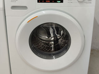 Стиральная машина Miele W1 фото 1