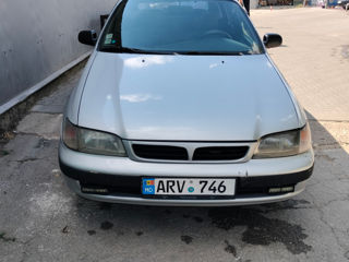 Toyota Carina foto 9