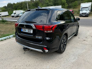 Mitsubishi Outlander foto 8