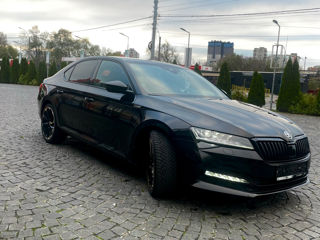 Skoda Superb foto 3