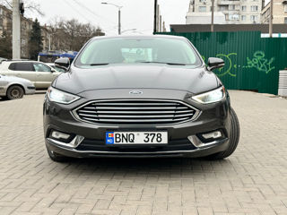 Ford Fusion foto 3