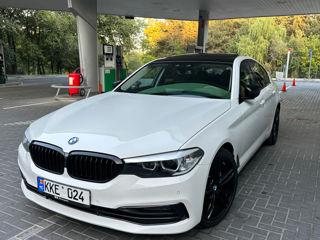 BMW 5 Series foto 1