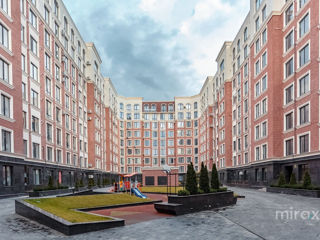 3-х комнатная квартира, 100 м², Центр, Кишинёв