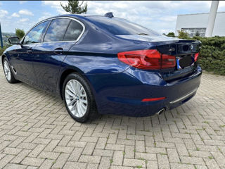 BMW 5 Series foto 3