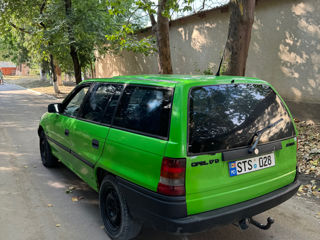 Opel Astra foto 3