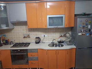 Vînd casa in orasul Soroca. foto 2