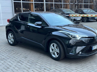 Toyota C-HR foto 7