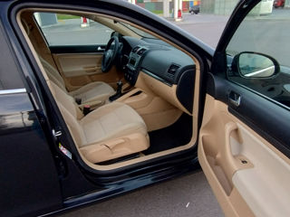 Volkswagen Jetta foto 7