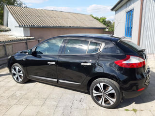 Renault Megane foto 2