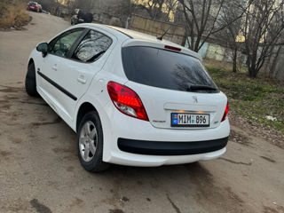 Peugeot 207 foto 5