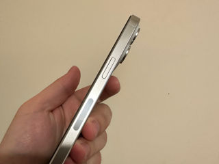 iPhone 15 Pro White Titanium foto 5