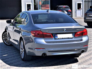 BMW 5 Series foto 3