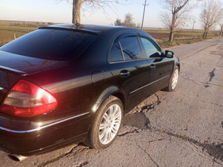 Mercedes E-Class foto 6