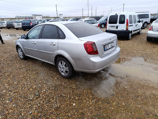 Chevrolet Lacetti foto 4