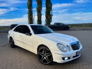 Mercedes E-Class foto 20