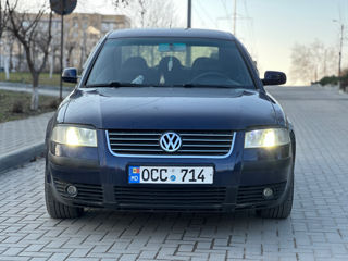 Volkswagen Passat foto 2