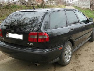 Volvo V40 foto 1