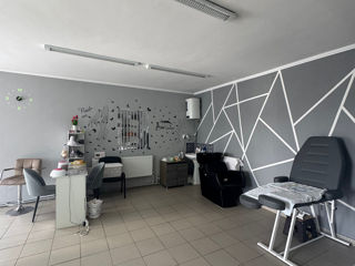 Clădire comercială de vânzare – Centru, Florești foto 8