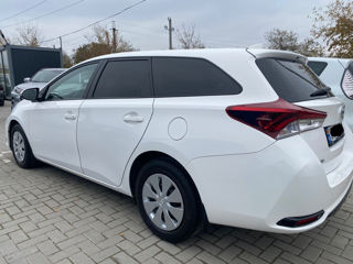 Toyota Auris foto 4