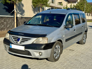 Dacia Logan foto 2