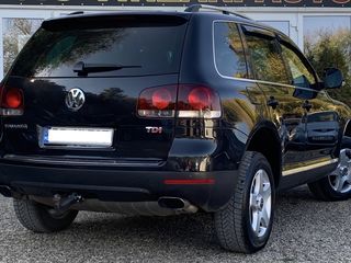 Volkswagen Touareg foto 4