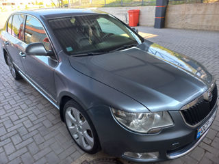 Skoda Superb foto 3