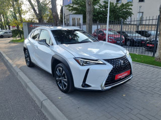 Lexus UX foto 3