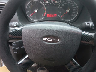 Ford Focus foto 2