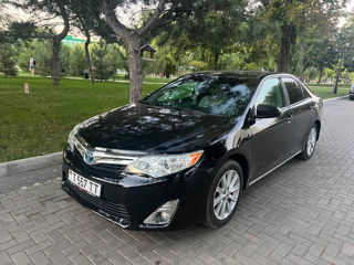 Toyota Camry foto 1