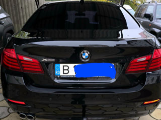 BMW 5 Series foto 8