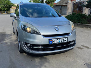 Renault Grand Scenic foto 1