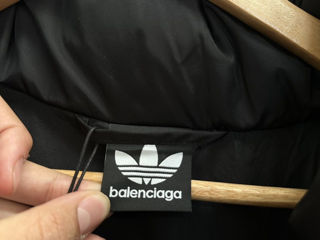 Geaca noua mărimea S Adidas balenciaga 2300 lei foto 4