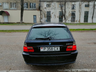 BMW 3 Series Touring foto 5