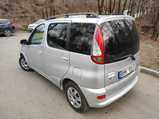 Toyota Yaris Verso foto 4