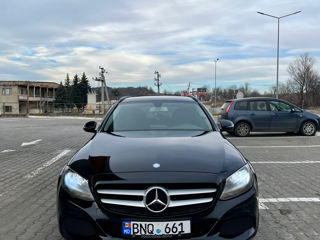 Mercedes C-Class foto 3