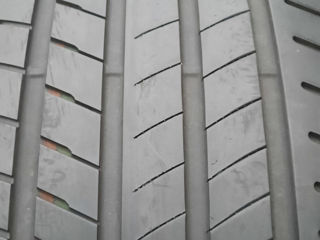 305/40/R20, Bridgestone vara 2buc.