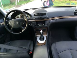 Mercedes E Class foto 2