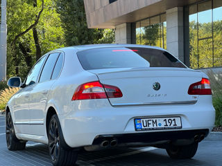 Skoda Superb foto 6