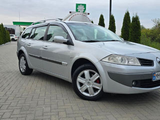 Renault Megane foto 2