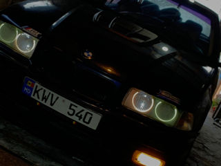 BMW 3 Series foto 2