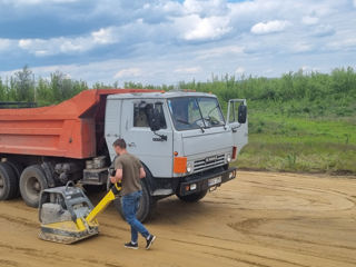 Servicii bobcat / Basculante foto 2