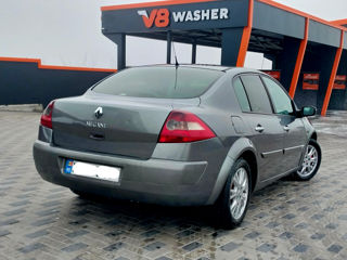 Renault Megane foto 4