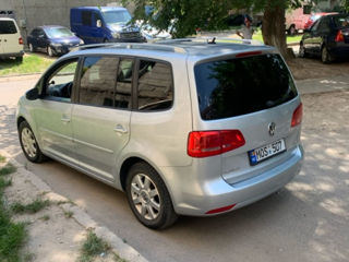 Volkswagen Touran foto 4