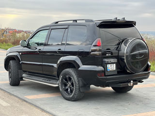 Toyota Land Cruiser Prado foto 3