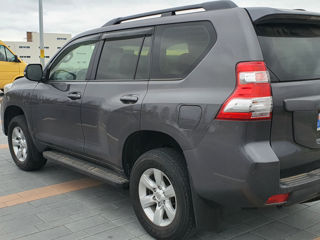 Toyota Land Cruiser Prado foto 4